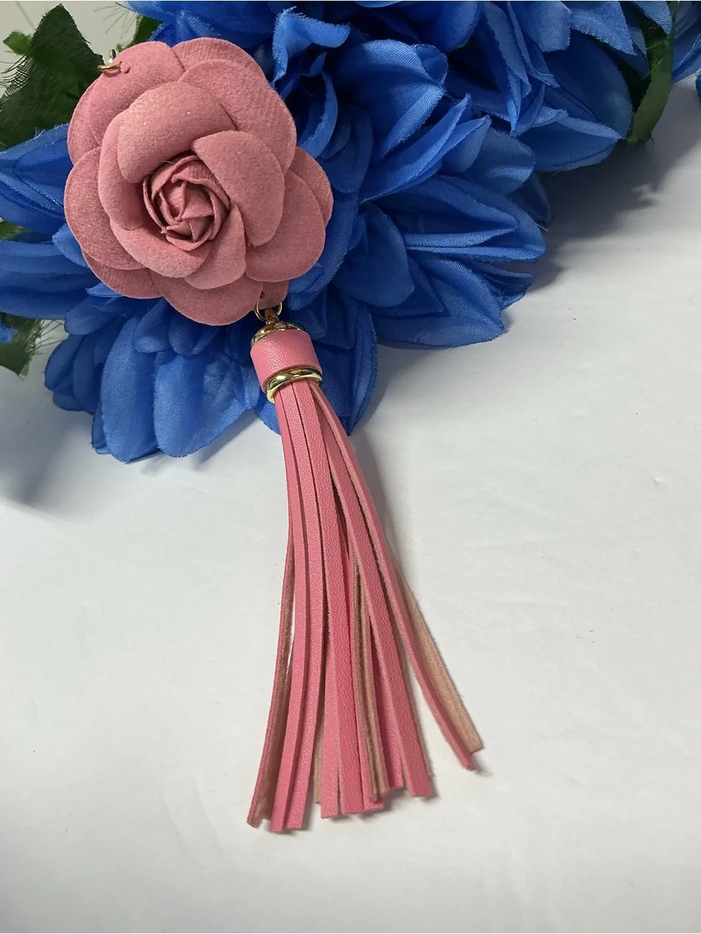 🌺BEAUTIFUL CAMELLIA TASSEL BAG CHARM
